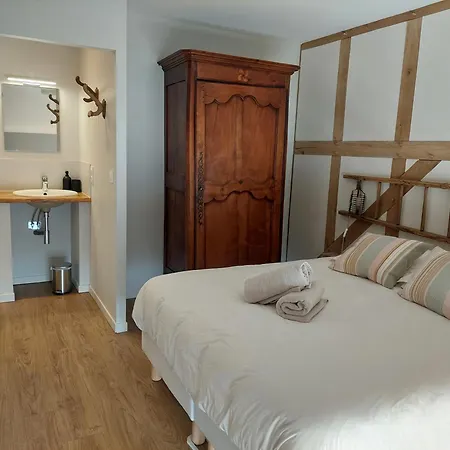 Du Domaine, Au Coeur D'une Ferme En Activite Holiday home